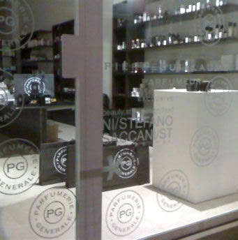 Parfumerie Générale Display